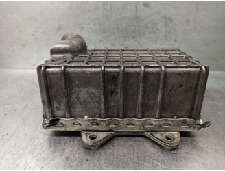 Recambio de enfriador aceite motor para mercedes-benz clase c (w202) berlina 2.5 20v turbodiesel cat referencia OEM IAM A6051800