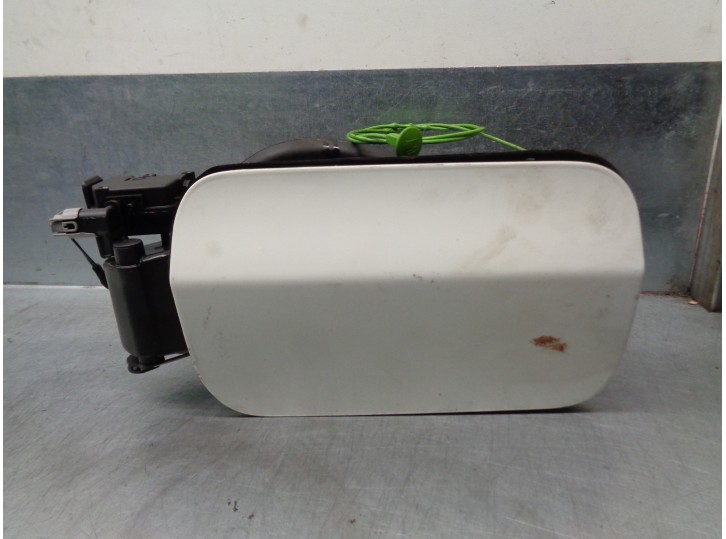 Recambio de tapa exterior combustible para bmw serie 3 lim. (f30) 2.0 turbodiesel referencia OEM IAM 