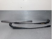 Recambio de brazo limpia delantero derecho para smart coupe 1.0 cat referencia OEM IAM A4518200240  