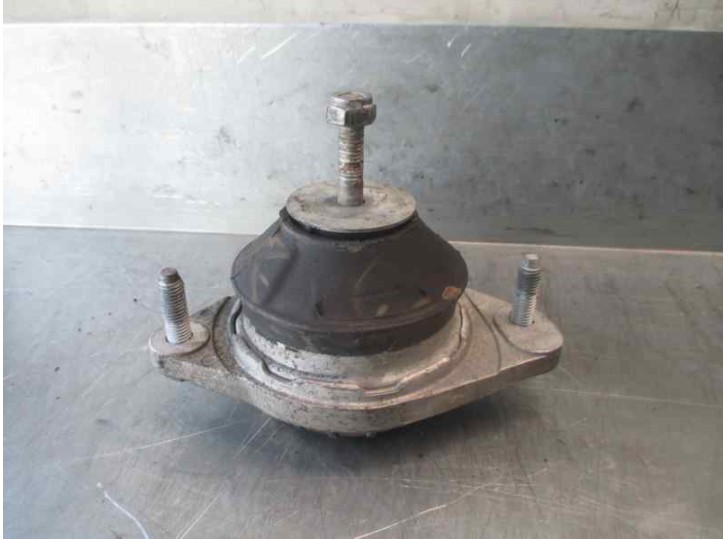 Recambio de soporte motor para audi 80/90 (811/813/853) 2.0 referencia OEM IAM 443199382 