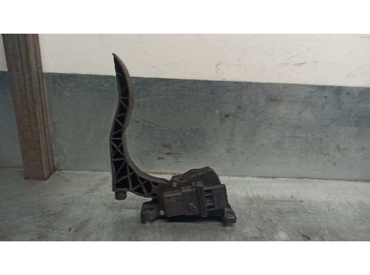 Recambio de potenciometro pedal para audi a6 berlina (4f2) 2.4 v6 24v cat (bdw) referencia OEM IAM 4F1721523A 6PV00898405 HELLA