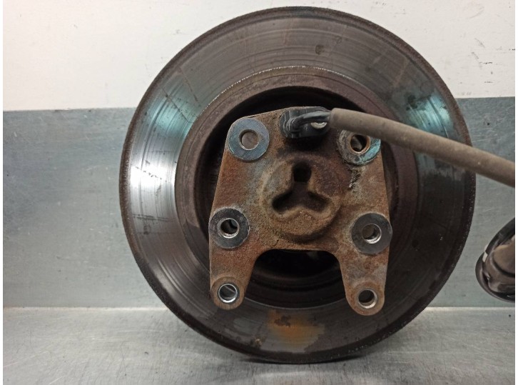 Recambio de mangueta trasera izquierda para peugeot partner kombi 1.6 16v hdi cat referencia OEM IAM 517637 