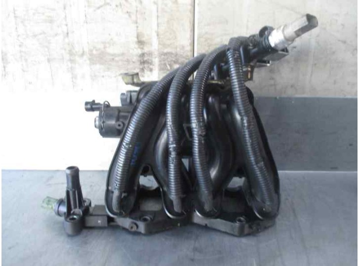 Recambio de colector admision para audi 80 (811/813) referencia OEM IAM 46556146 97111200 MAGNETI MARELLI