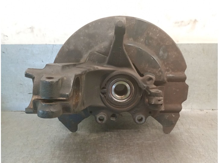 Recambio de mangueta delantera derecha para ford kuga i 2.0 tdci referencia OEM IAM 1674670 1674670 