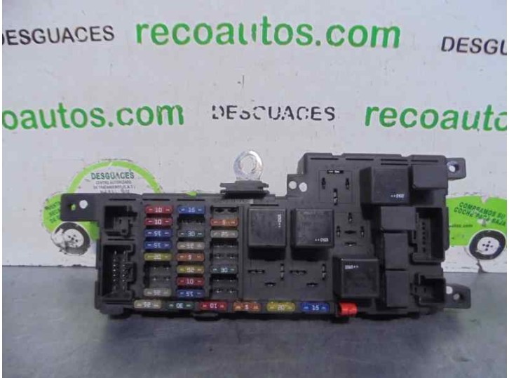 Replacement relay / fuse box for Volvo S60 Sedan 2.4 CAT OEM IAM reference 9452993 518322110 