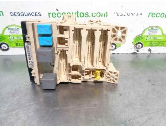 Recambio de caja reles / fusibles para lexus rx 300(mcu35) 3.0 v6 cat referencia OEM IAM CB0PV71 