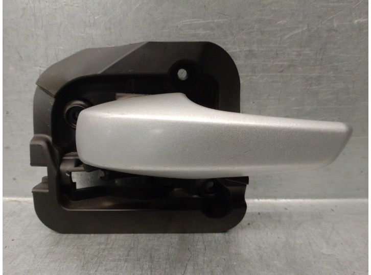 Recambio de maneta interior delantera izquierda para smart coupe 1.0 cat referencia OEM IAM A5417600161  