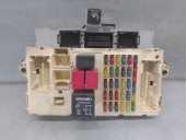 Recambio de caja reles / fusibles para alfa romeo 147 (190) 1.9 jtd cat referencia OEM IAM 467463750 501208570090 