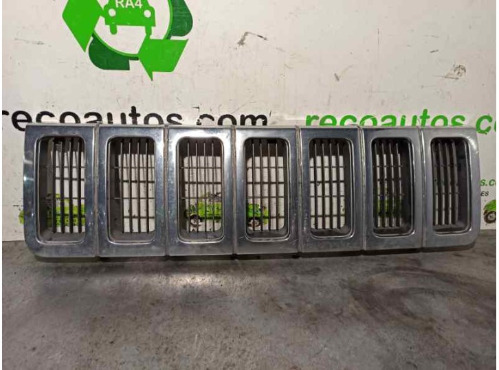 Recambio de rejilla delantera para jeep gr.cherokee (zj)/(z) 2.5 turbodiesel referencia OEM IAM 55055059  