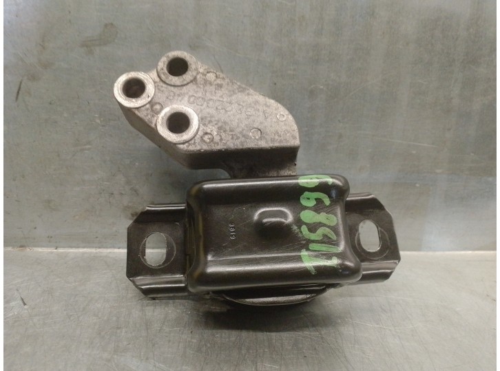 Replacement right engine mount for Smart Coupe 1.0 CAT OEM IAM reference A1322200048 