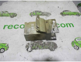 Recambio de refuerzo paragolpes delantero para land rover discovery 2.5 turbodiesel referencia OEM IAM DERECHO DERECHO CESTA 18B