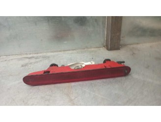 Replacement center high-mounted stop light for Peugeot Partner Van 1.6 16V e-HDi FAP OEM IAM reference 9682830180 