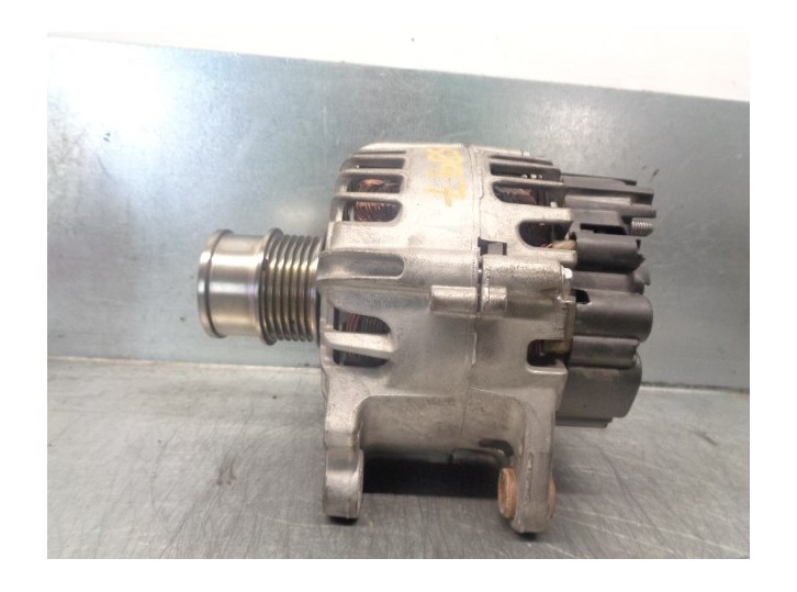 Replacement alternator for SEAT Ibiza (KJ1) FR OEM IAM reference 04E903015 2715542C VALEO