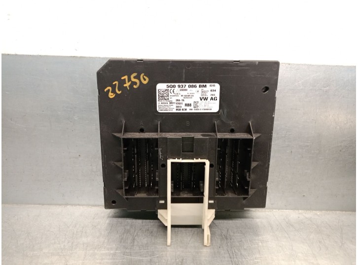 Recambio de modulo confort para volkswagen touran (5t1) 1.4 tsi referencia OEM IAM 5Q0937086BM  F005V02372 BOSCH