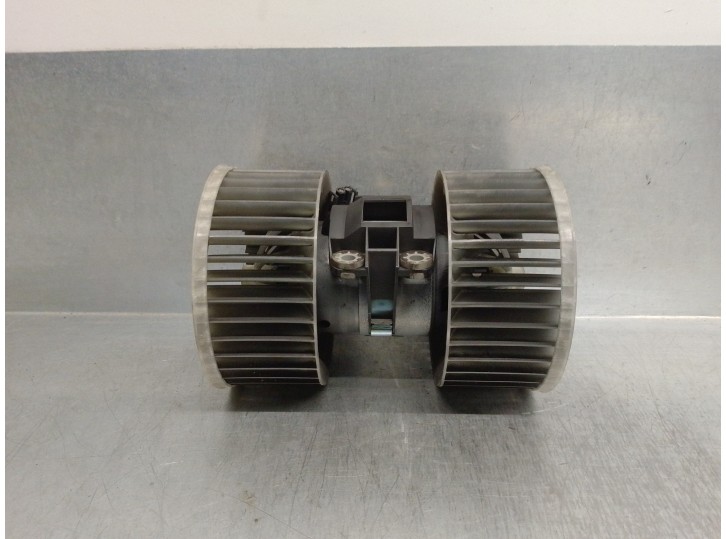 Recambio de ventilador calefaccion para bmw x3 (e83) 2.0 16v diesel cat referencia OEM IAM 64113453729  