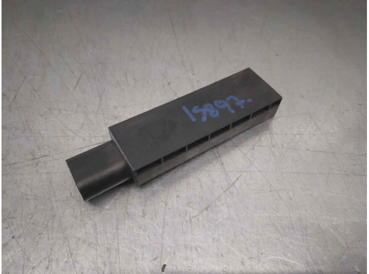 Recambio de antena para seat ibiza (kj1) fr referencia OEM IAM 5Q0962131 5FA17166930 