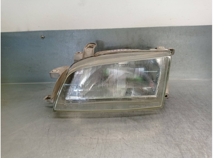 Recambio de faro izquierdo para toyota carina (t19) 2.0 16v cat referencia OEM IAM 8115005011  4 PUERTAS