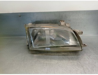 Recambio de faro derecho para toyota carina (t19) 2.0 16v cat referencia OEM IAM 8111005060 4 PUERTAS