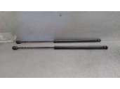 Replacement tailgate / boot lid struts for Nissan Almera (N16/E) 2.2 DCi diesel CAT OEM IAM reference 90450BM400 