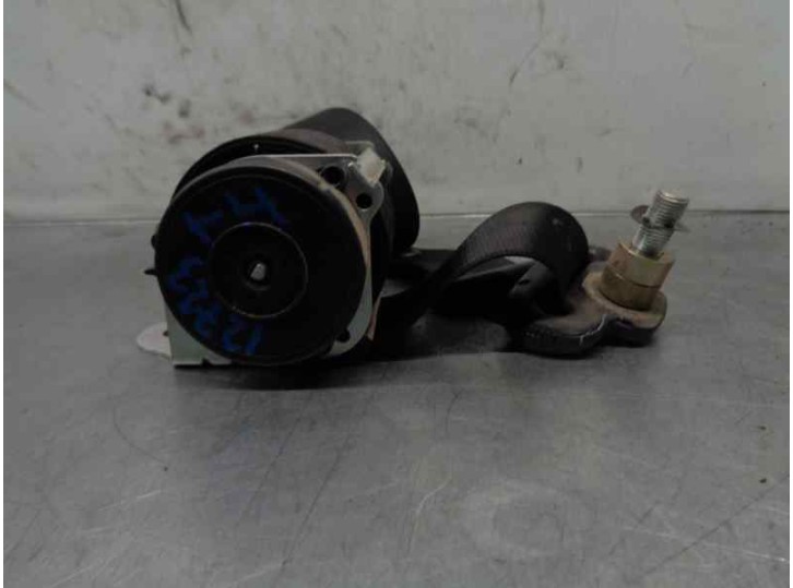 Recambio de cinturon seguridad trasero izquierdo para mitsubishi colt berlina 3 (cz) 1.1 cat referencia OEM IAM MN108299  