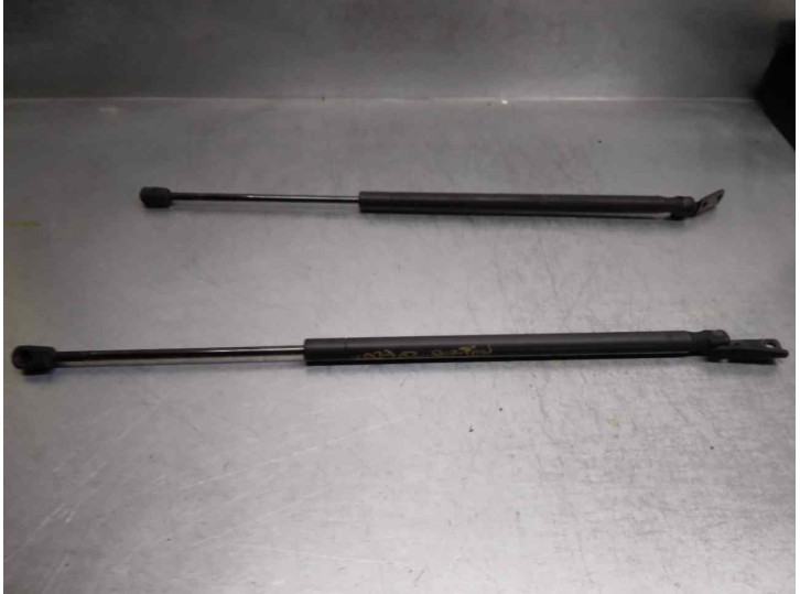 Recambio de amortiguadores maletero / porton para smart forfour 1.5 cdi cat referencia OEM IAM A4547400145 