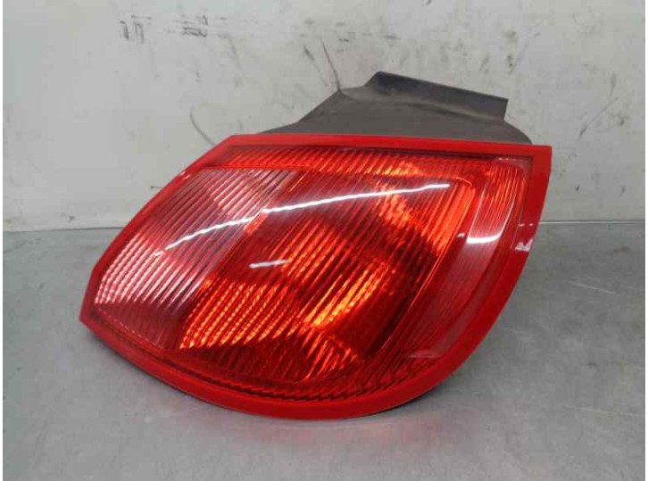 Recambio de piloto trasero derecho para mitsubishi colt berlina 3 (cz) 1.1 cat referencia OEM IAM MR957366  