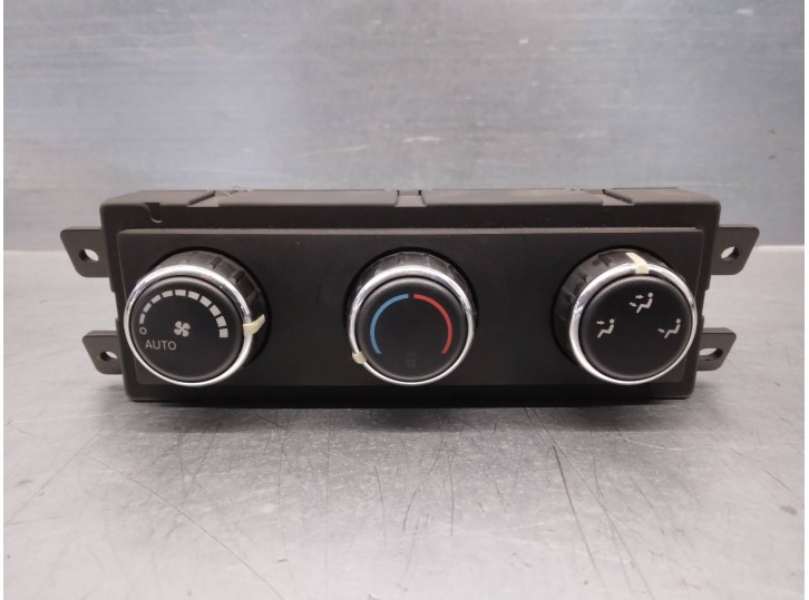 Recambio de mando climatizador para chrysler grand voyager lx referencia OEM IAM 55111812  