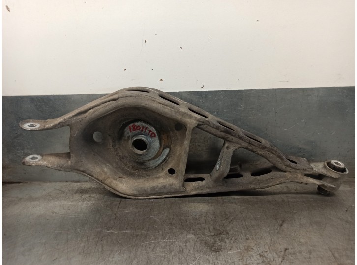 Replacement rear right lower suspension arm for BMW X3 (E83) 2.0 16V Diesel CAT OEM IAM reference 33303402536 