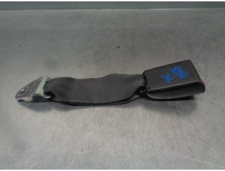 Recambio de enganche cinturon para mitsubishi lancer berlina (cy0) inform referencia OEM IAM E034501 7000A229XA TRAS CENT.