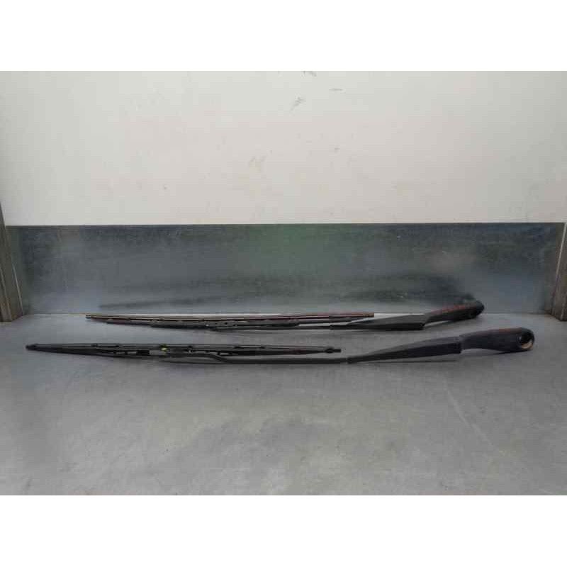 Recambio de brazo limpia delantero derecho para chrysler sebring berlina 2.0 crd cat referencia OEM IAM   