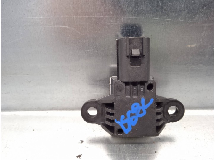 Recambio de sensor impacto para ford transit courier ambiente referencia OEM IAM DG1314C676AA 1A3C8405 