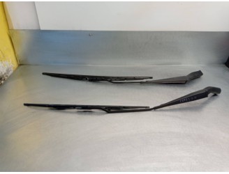 Recambio de brazo limpia delantero derecho para ford mondeo iii sedán (b4y) 2.0 16v tddi / tdci referencia OEM IAM 1S7117526CB 1