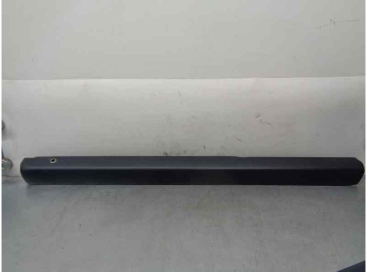 Recambio de molduras traseras para mercedes-benz clase e (w114/w115) berlina 240 d referencia OEM IAM   