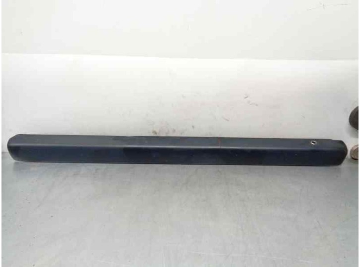 Recambio de molduras traseras para mercedes-benz clase e (w114/w115) berlina 240 d referencia OEM IAM 