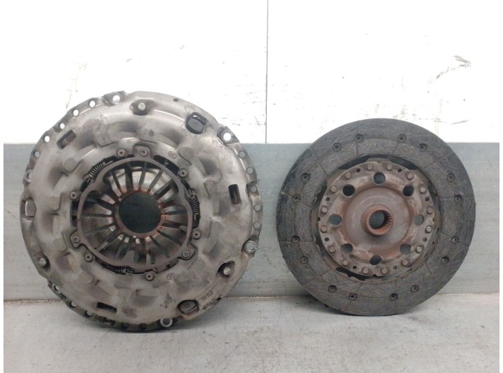 Recambio de kit embrague para hyundai sonata v (nf) 2.0 crdi referencia OEM IAM 4110024720 4120024720 LUK