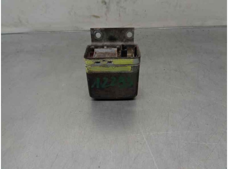 Recambio de rele para mercedes-benz clase e (w114/w115) berlina 240 d referencia OEM IAM 0335320010 