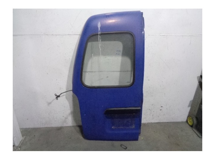 Recambio de puerta trasera izquierda para nissan vanette cargo 2.3 diesel referencia OEM IAM 901017C936 AZUL 6 PUERTAS