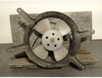 Recambio de electroventilador para seat ibiza i (21a) 0.9 referencia OEM IAM 9130332005 BOSCH