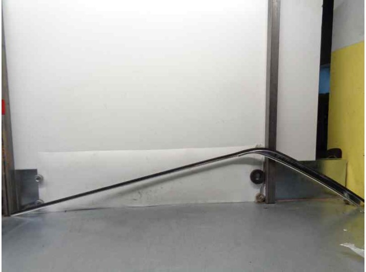 Recambio de molduras delanteras para mercedes-benz clase e (w114/w115) berlina 240 d referencia OEM IAM 1156901089  