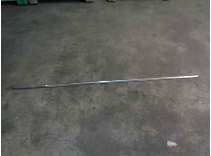 Recambio de moldura para mercedes-benz clase e (w114/w115) berlina 240 d referencia OEM IAM   