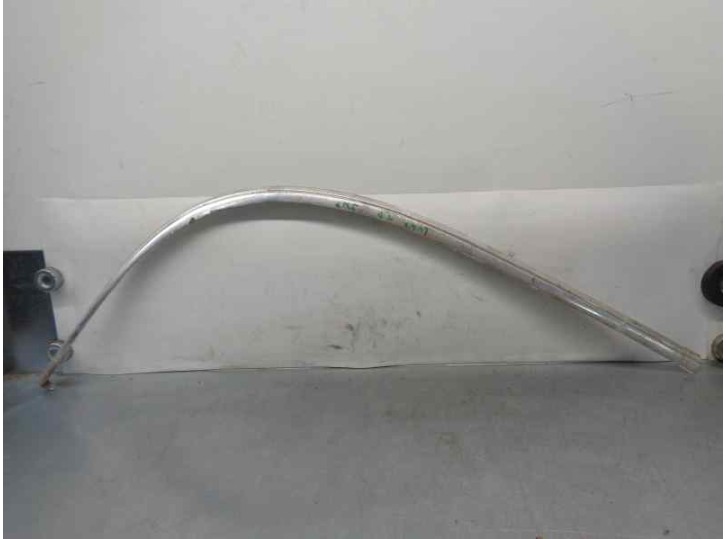 Recambio de molduras traseras para mercedes-benz clase e (w114/w115) berlina 240 d referencia OEM IAM 