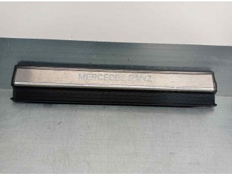 Recambio de estribos laterales para mercedes-benz clase s (w140) berlina 3.2 24v cat referencia OEM IAM 1406800535  