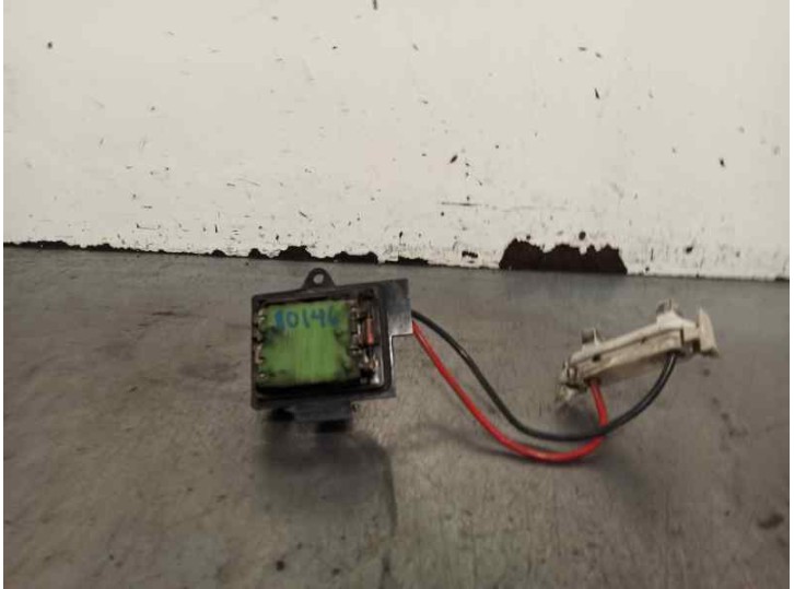 Recambio de resistencia calefaccion para toyota yaris (ncp1/nlp1/scp1) 1.3 16v cat referencia OEM IAM 8713852010  