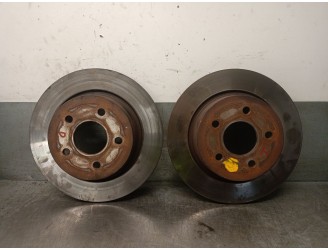 Recambio de disco freno trasero para ford transit connect 1.6 tdci cat referencia OEM IAM AV612A315AA AV612A315AA 