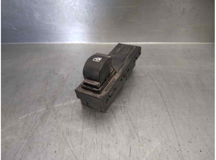 Replacement rear left window switch for Fiat Tipo II (357) estate Easy OEM IAM reference 0735664632 