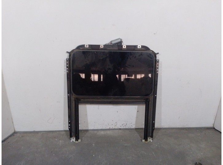 Recambio de techo electrico para porsche cayenne (9pa) 3.2 referencia OEM IAM 847856915 95556402500 BOSCH