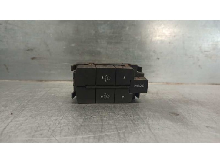 Recambio de mando luces salpicadero para iveco daily caja cerrada (2006 =>) 2.3 diesel cat referencia OEM IAM 5801260581  