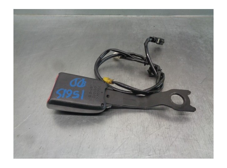 Recambio de enganche cinturon para mitsubishi lancer berlina (cy0) inform referencia OEM IAM E034501 2 PIN DEL DER.