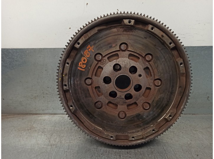 Replacement flywheel for Seat Toledo (1M2) 1.9 TDI OEM IAM reference 038105266BC 417001911 