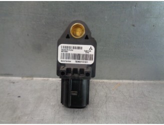 Recambio de sensor impacto para mitsubishi lancer berlina (cy0) inform referencia OEM IAM 8651A001  
